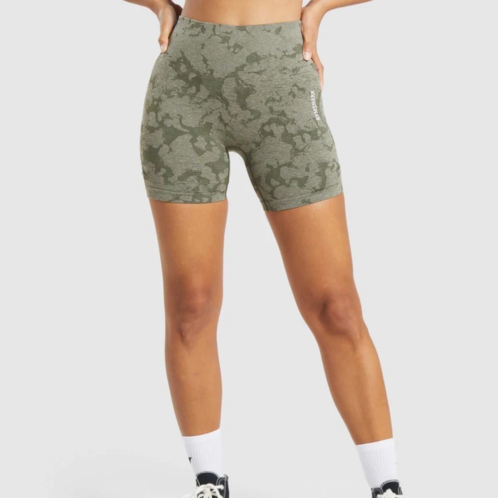Gymshark Adapt Camo Seamless Shorts - Green